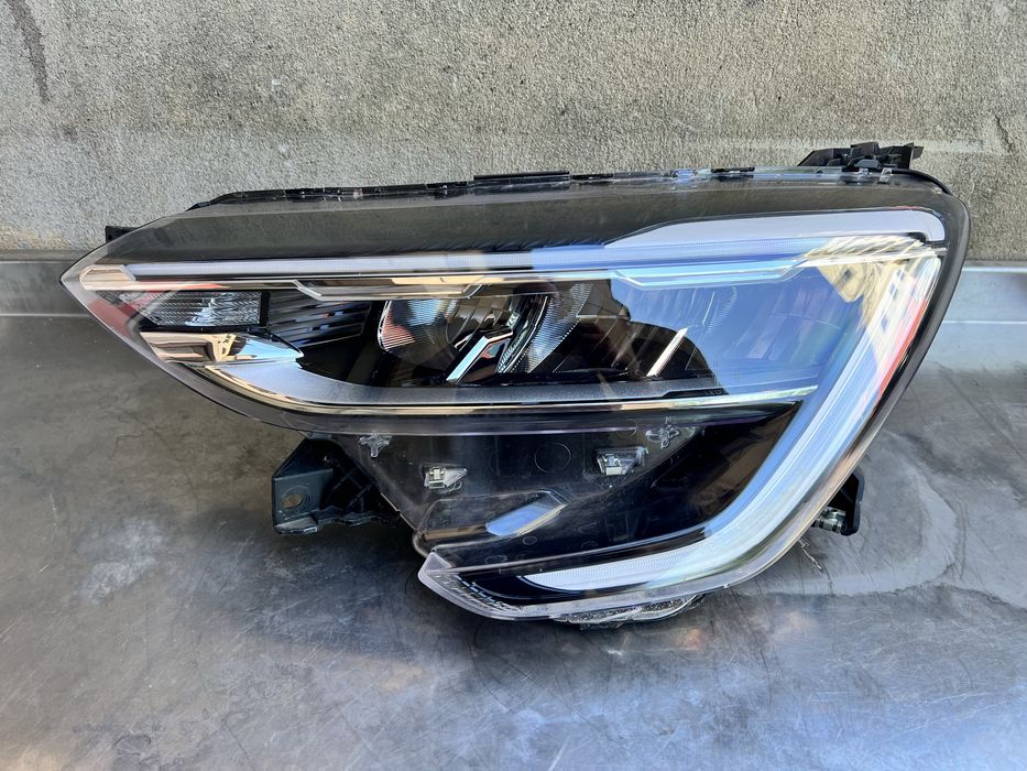 Far stanga full led Renault Arkana