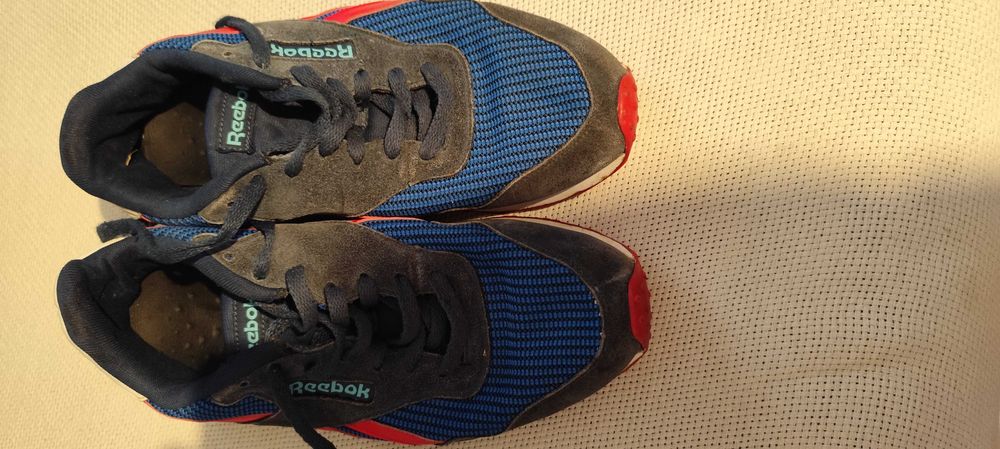 adidasi reebok marimea 43 uzura minima