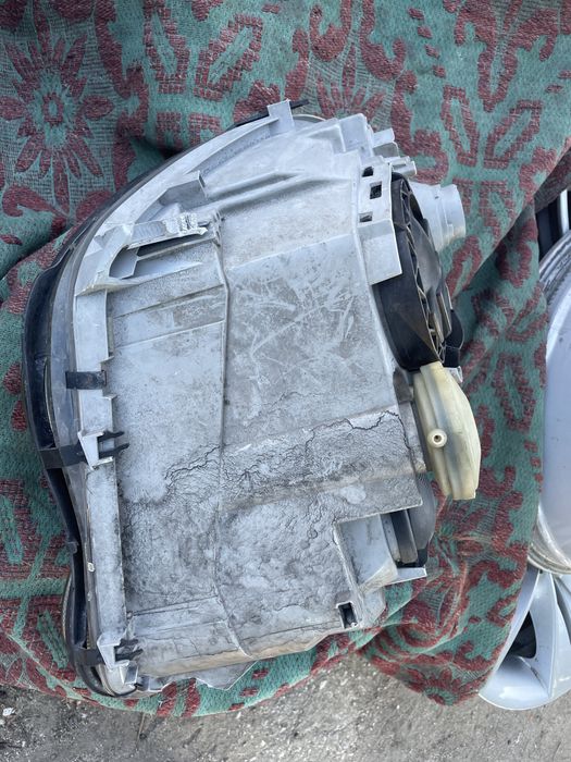 Оригинален ляв фар за мерцедес w203  фейслив