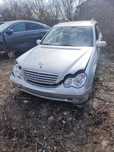 Dezmembrez Mercedes C 220 cdi