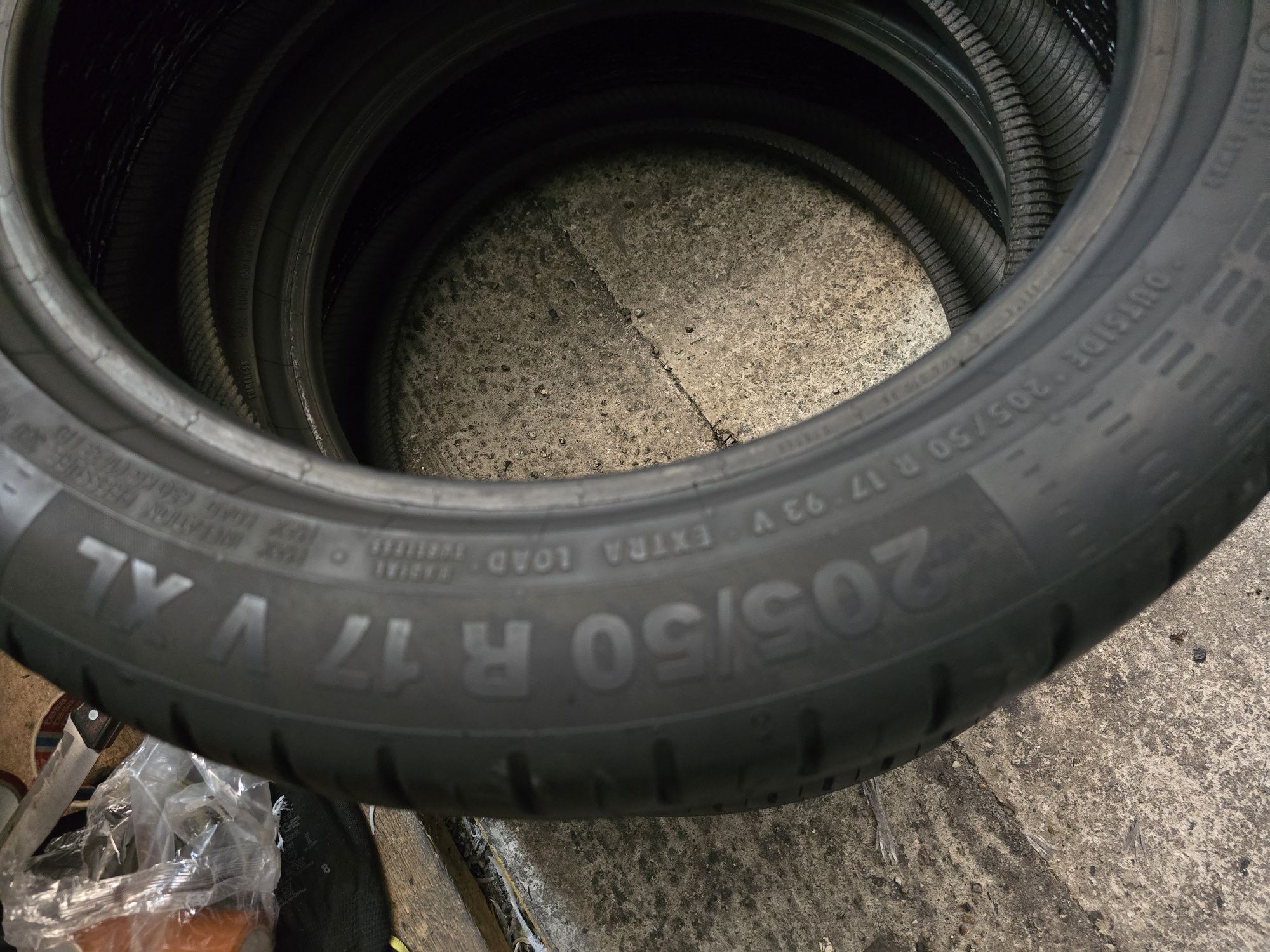 Continental 205/50 R17 93V vară