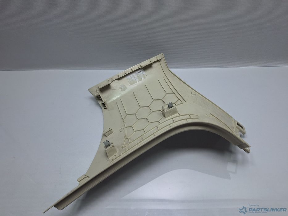 Ornament stap portbagaj stanga spate VOLKSWAGEN PASSAT Variant (3G5) [