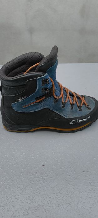 Vând bocanci de iarnă Simond