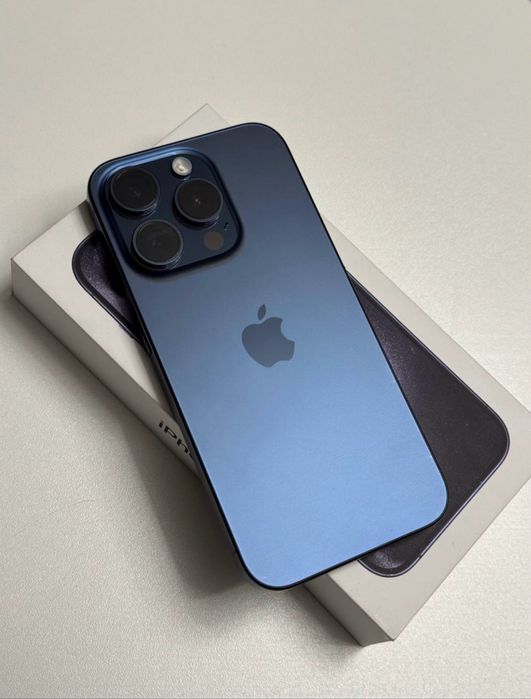 Iphone 15 pro max акб90%