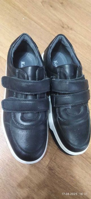 Туфли школьные р-р 36 почти новые