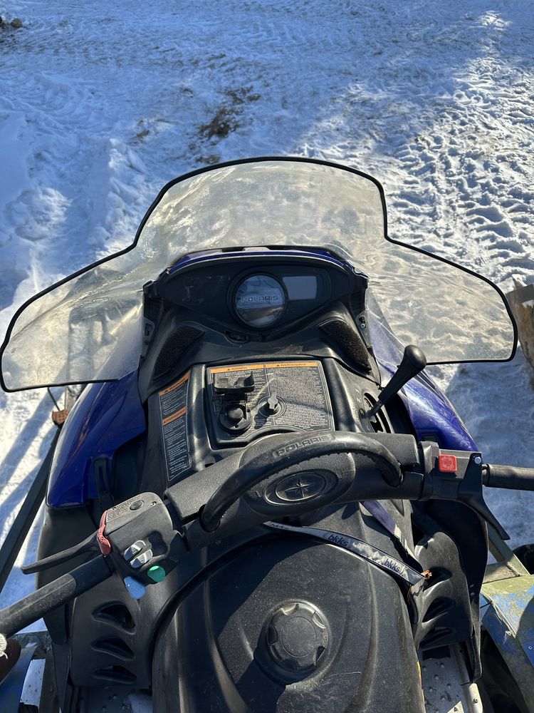 Снегоход Polaris Widetrak IQ