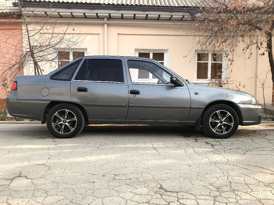 Nexia 2 2013 sotiladi