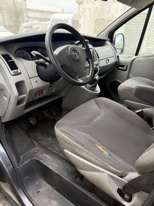 Opel vivaro  renault trafic 2.5 an 2010