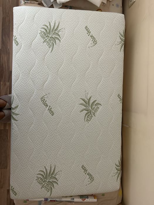 Матрак за детска кошара