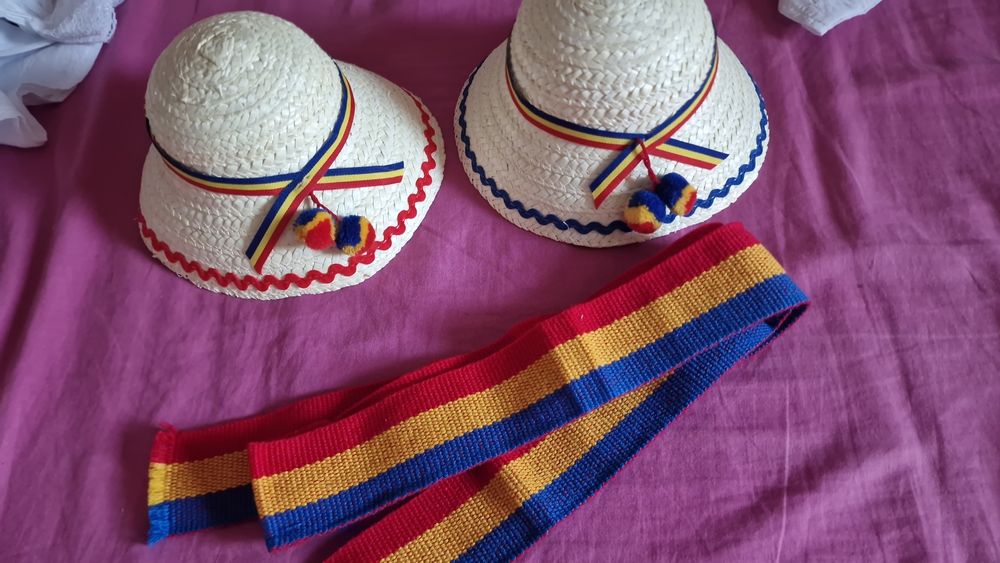 Set traditional accesorii