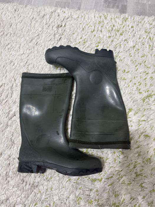 Продаются сапоги доя охоты и рыбалки