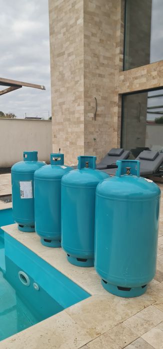 Vand pachet 4 butelii pe gaz capacitate 150 L fiecare