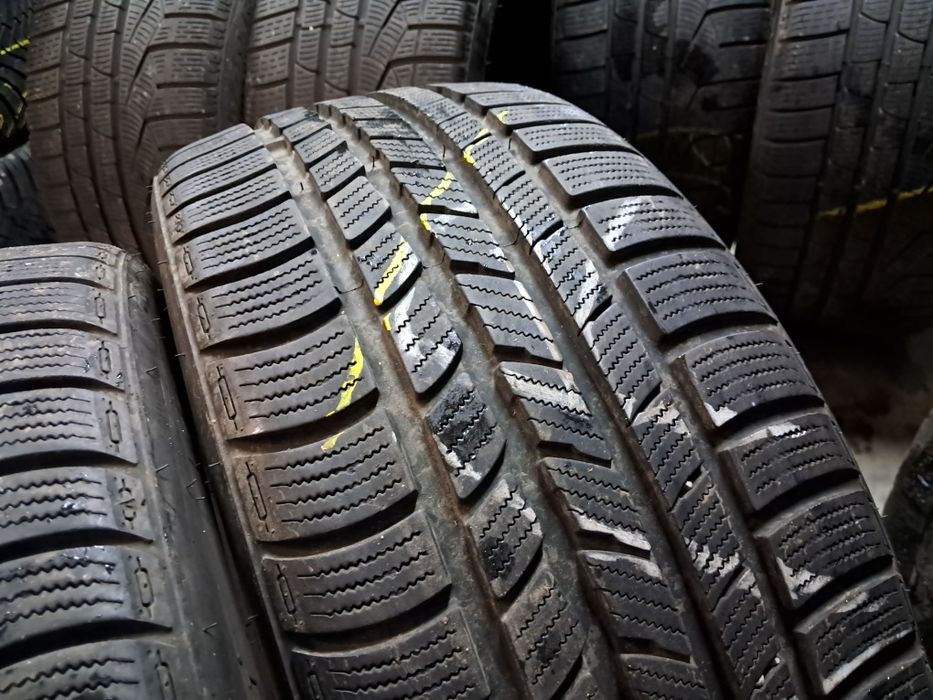 Anvelope second iarna 225 40 R18 Nexen