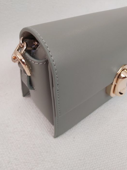 Чанта Furla Sfera grigio