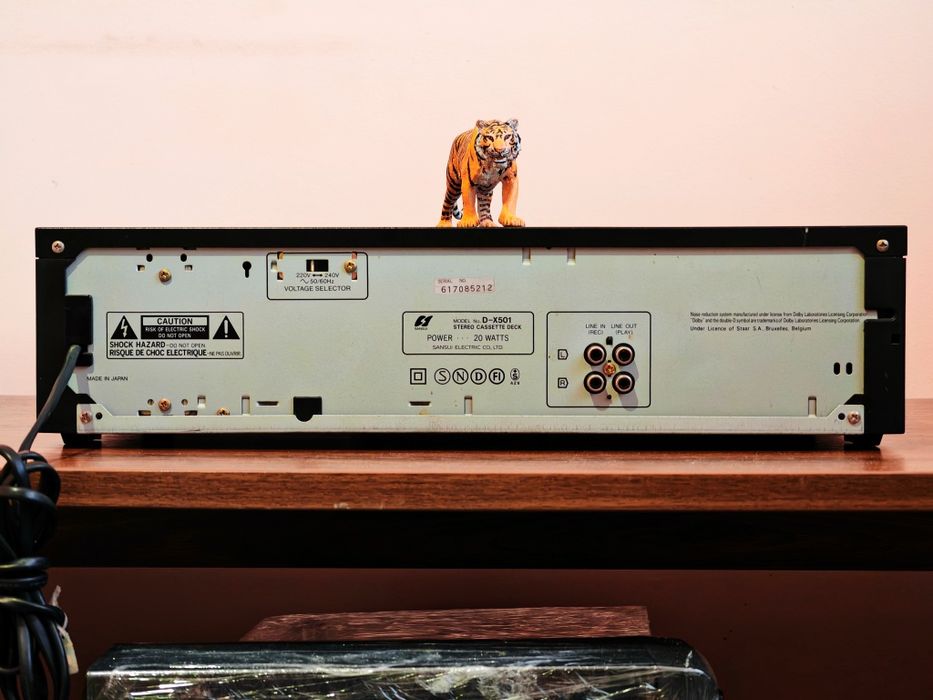 Sansui D-X501. Deck valoros, superb. Estetică de raft. Preț fix !