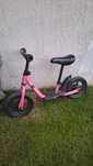 Bicicleta fara pedale roz fetita