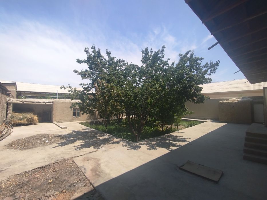 Ховли сотилади оромда