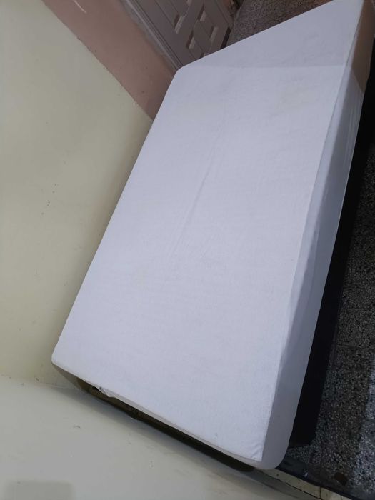 френска спалня и матрак двулицев