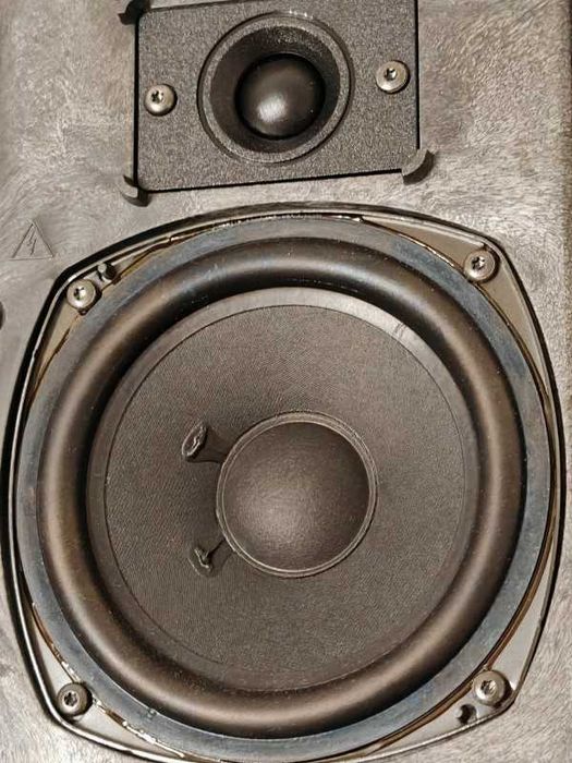 Bang & Olufsen BeoLab 4000
