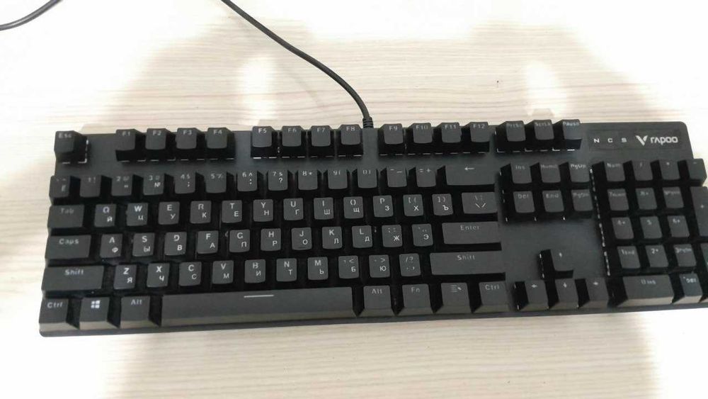 Игровая клавиатура Rapoo V500PRO — механическая, RGB-подсветка