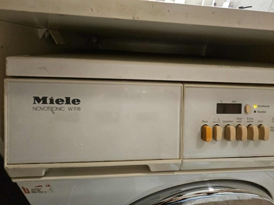 Перална машина MIELE Novotronic W918