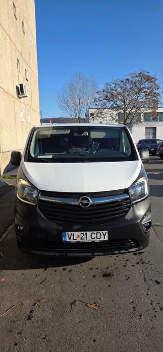 Opel Vivaro Achizitionata in 2021, ofer factura cu TVA deductibil