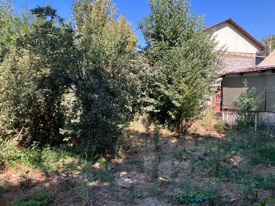 Продается участок на Дам Арик. улица Куксарой.