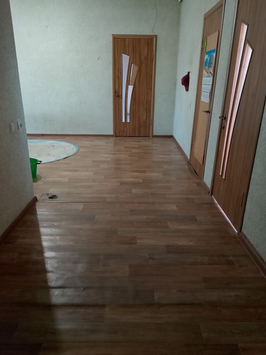 дом предается срочно