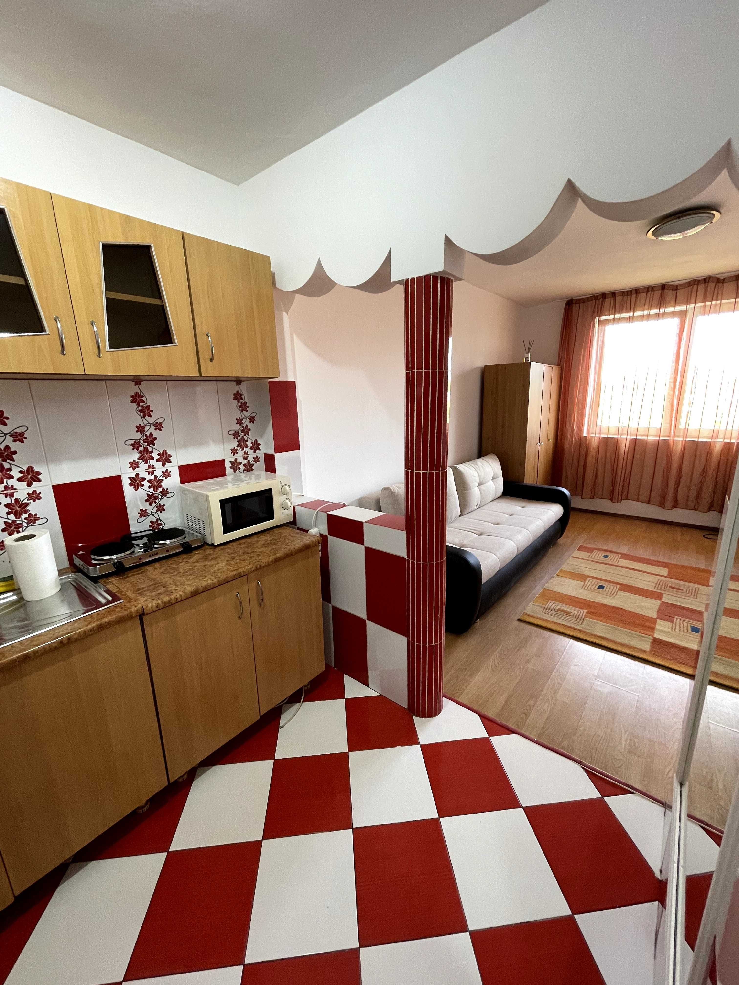 Garsonieră renovată, complet utilată – Micro 15, Satu Mare