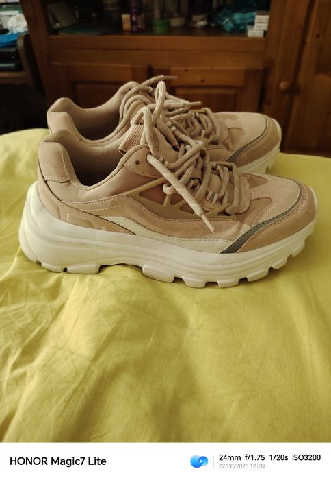 Adidași Zara mărime  37 fără defect