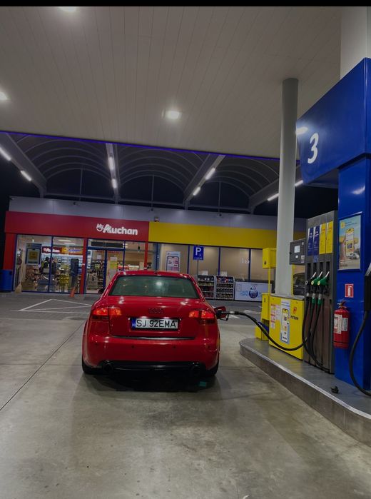 Audi A4 b7 S-line

Motorizare: 2.0TDI / 140CP

An fabricatie: 2007

31