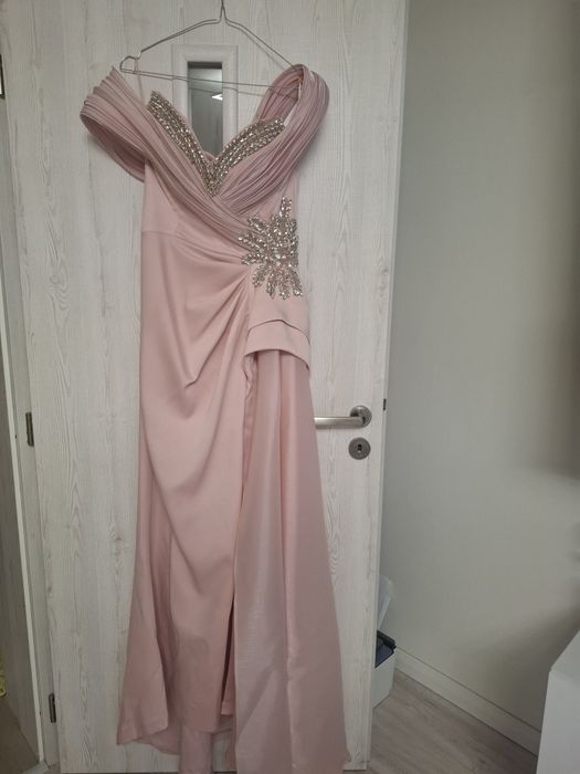 Vând rochie eleganta mărimea 38 - M