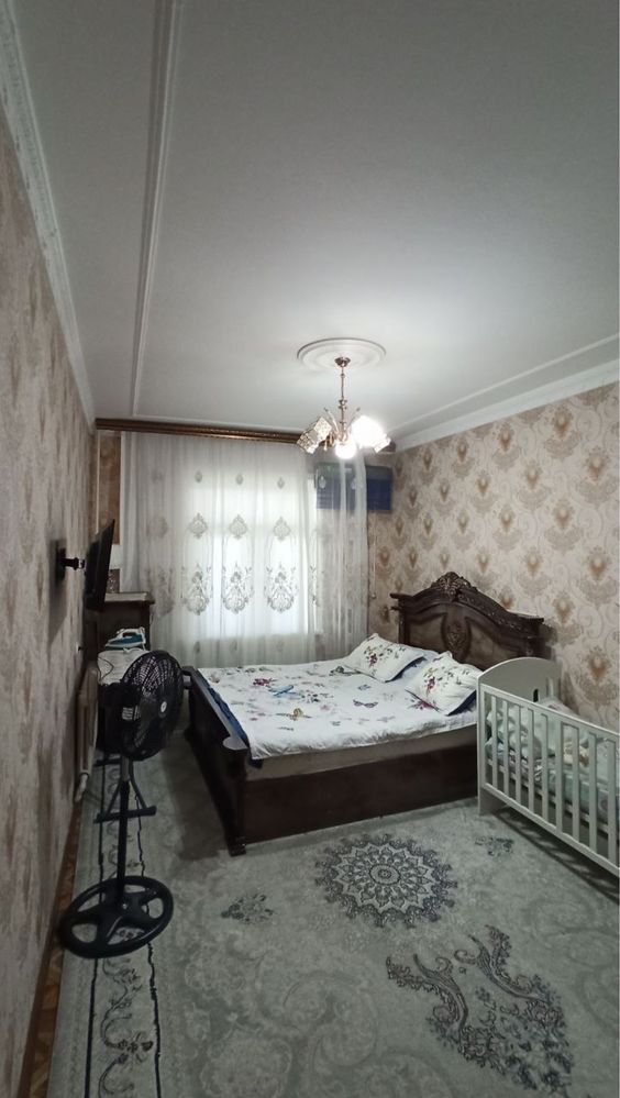 Сотилади 3/3/4 Коракамиш 2/5