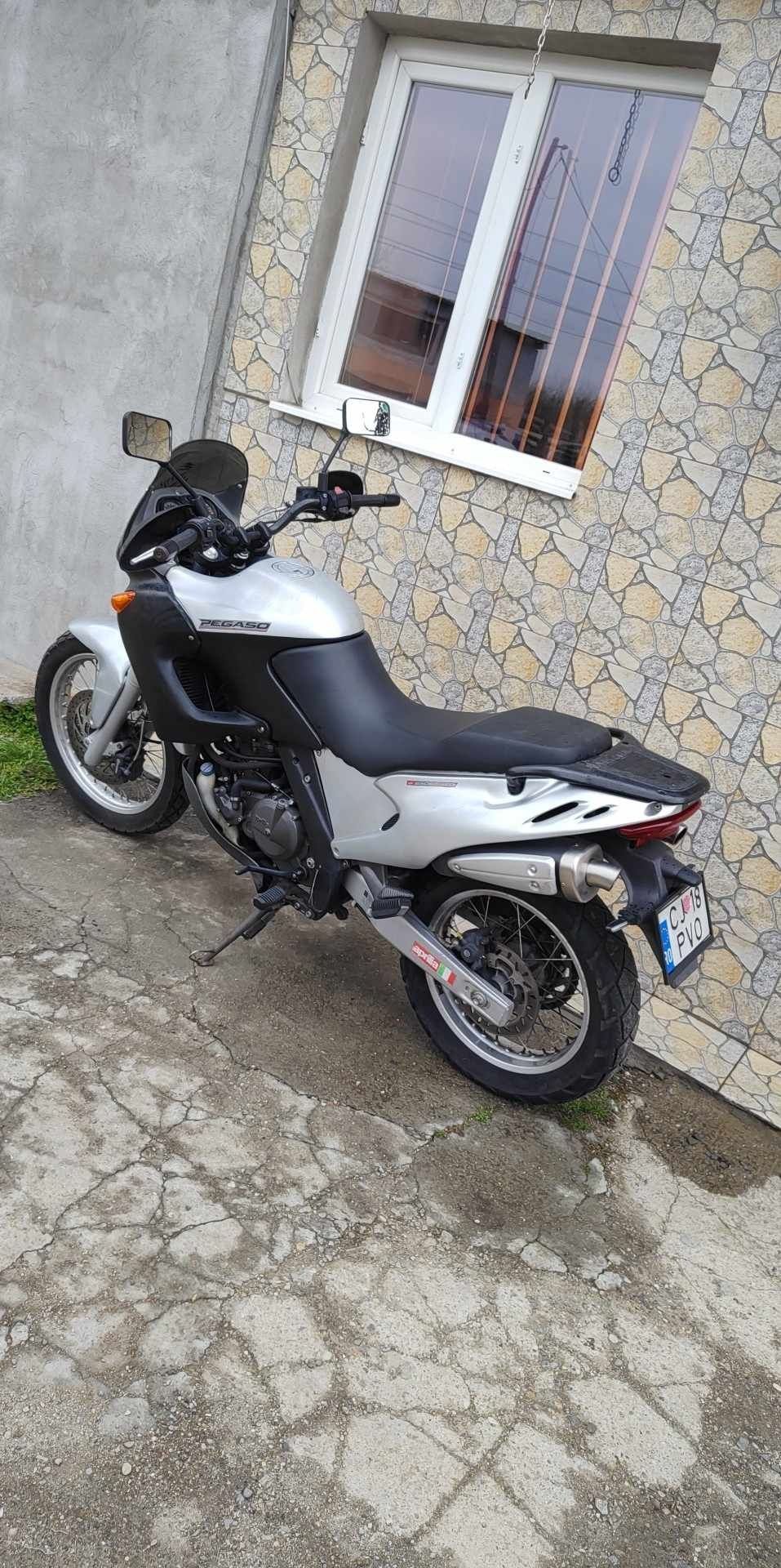 Vand sau schimb Aprilia Pegaso 650