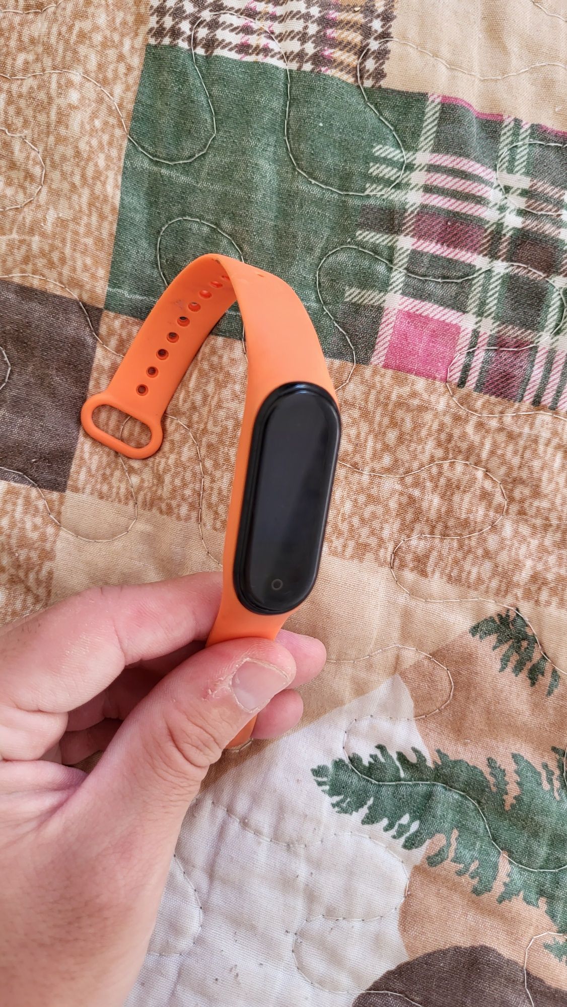 Продам Mi band 4