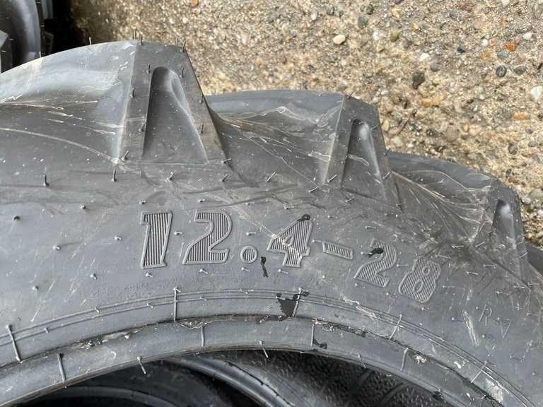 Marca ALLIANCE 12.4-28 anvelope noi pentru tractor spate FIAT