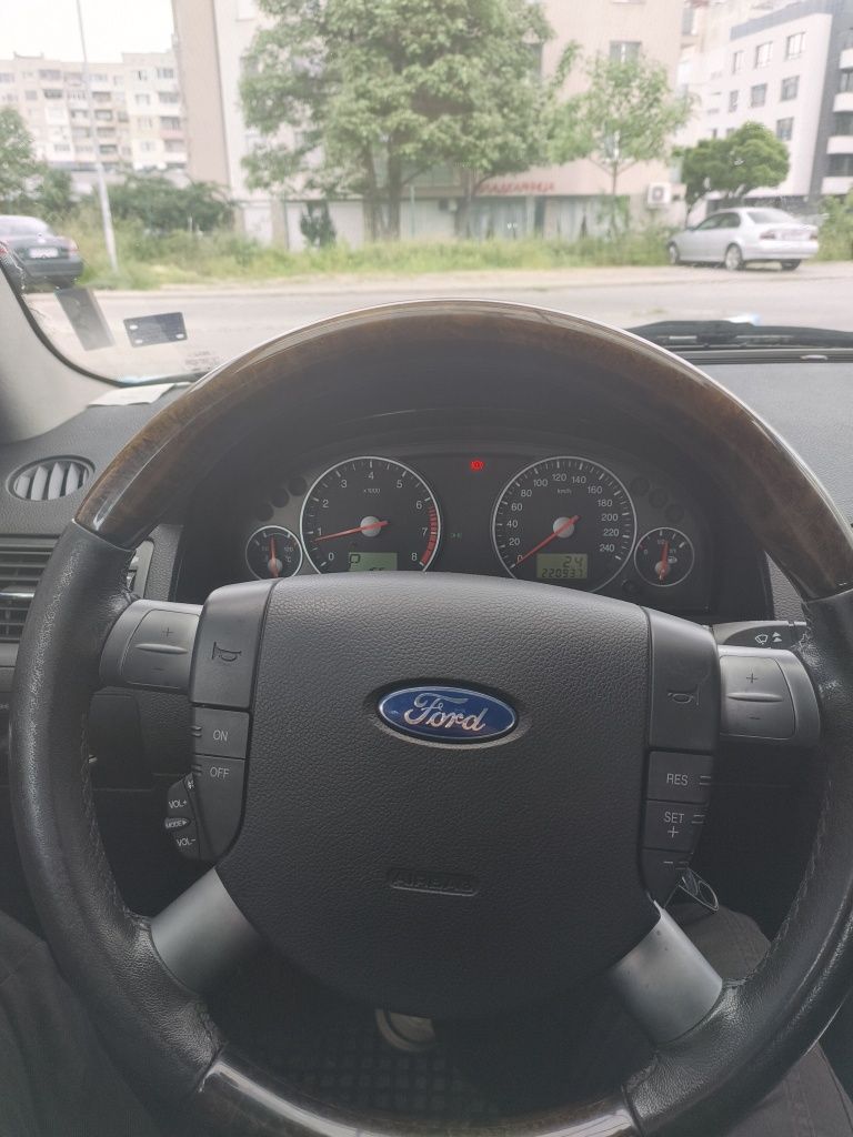 Ford Mondeo III Hatchback 2.5i V6 (170Hp) Ghia
