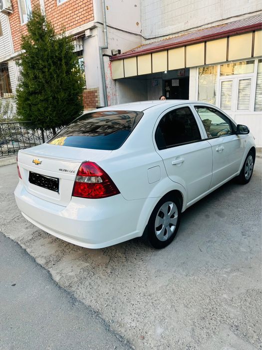 Срочно продается машина Nexia3 avtomat