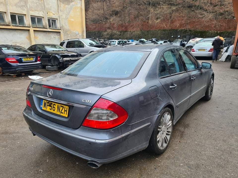 Mercedes W211 E320CDI 224кс Facelift спайдър ксенон седан НА ЧАСТИ !