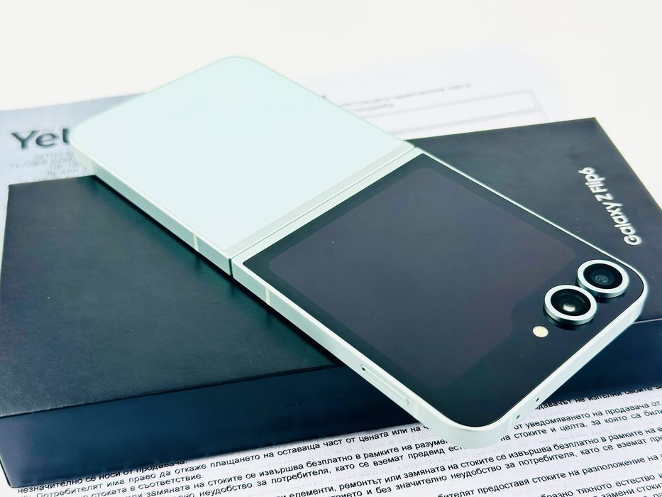KATO НОВ! Samsung Galaxy Z Flip 6 5G 256GB 12RAM Mint 3г. Гаранция!