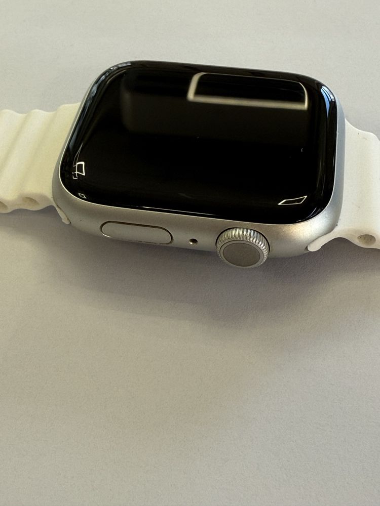 Apple Watch 9 45mm 95%