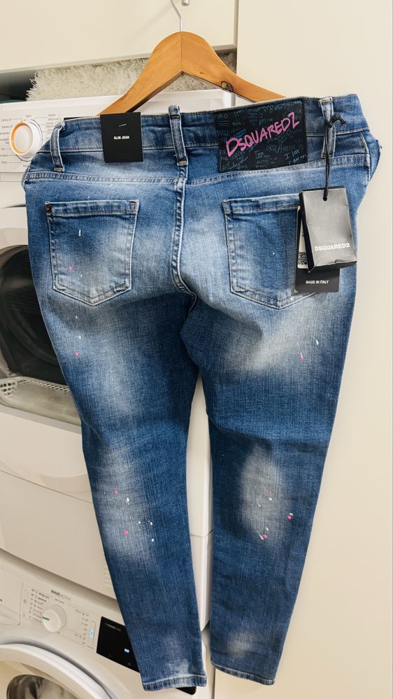 Blugi Dsquared2 nr S