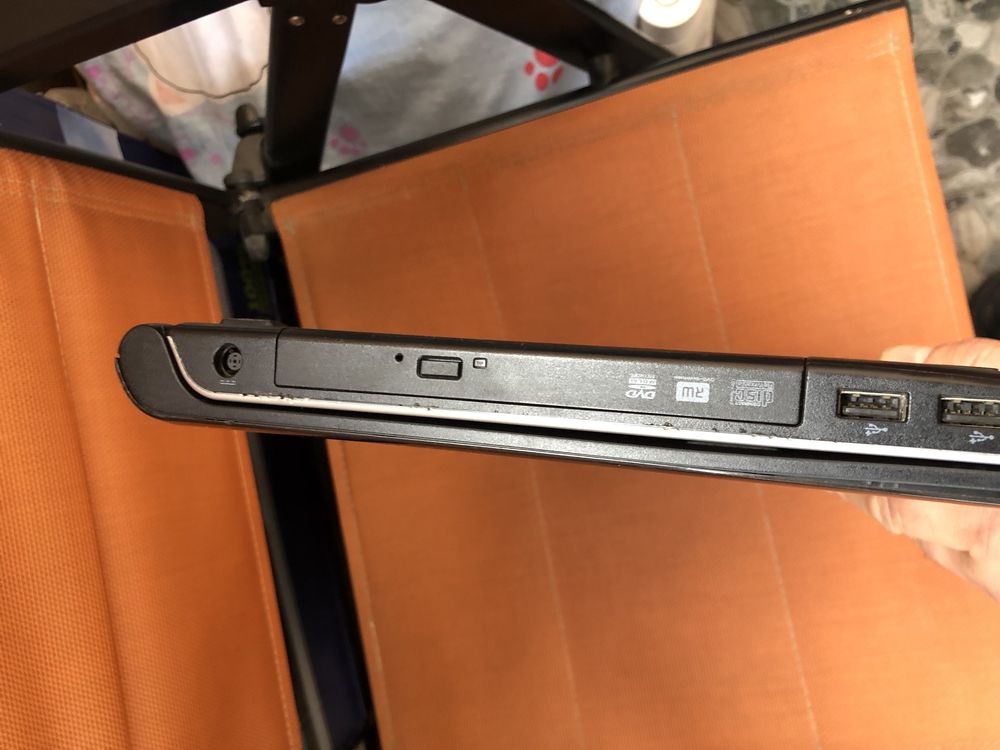 Laptop Dell Inspiron 1570 intel U4100 1.3ghz 15.6 spart piese