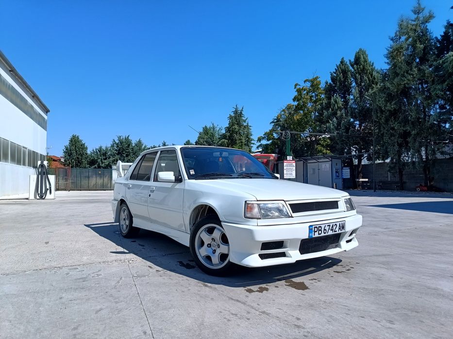 Пежо 309, на части