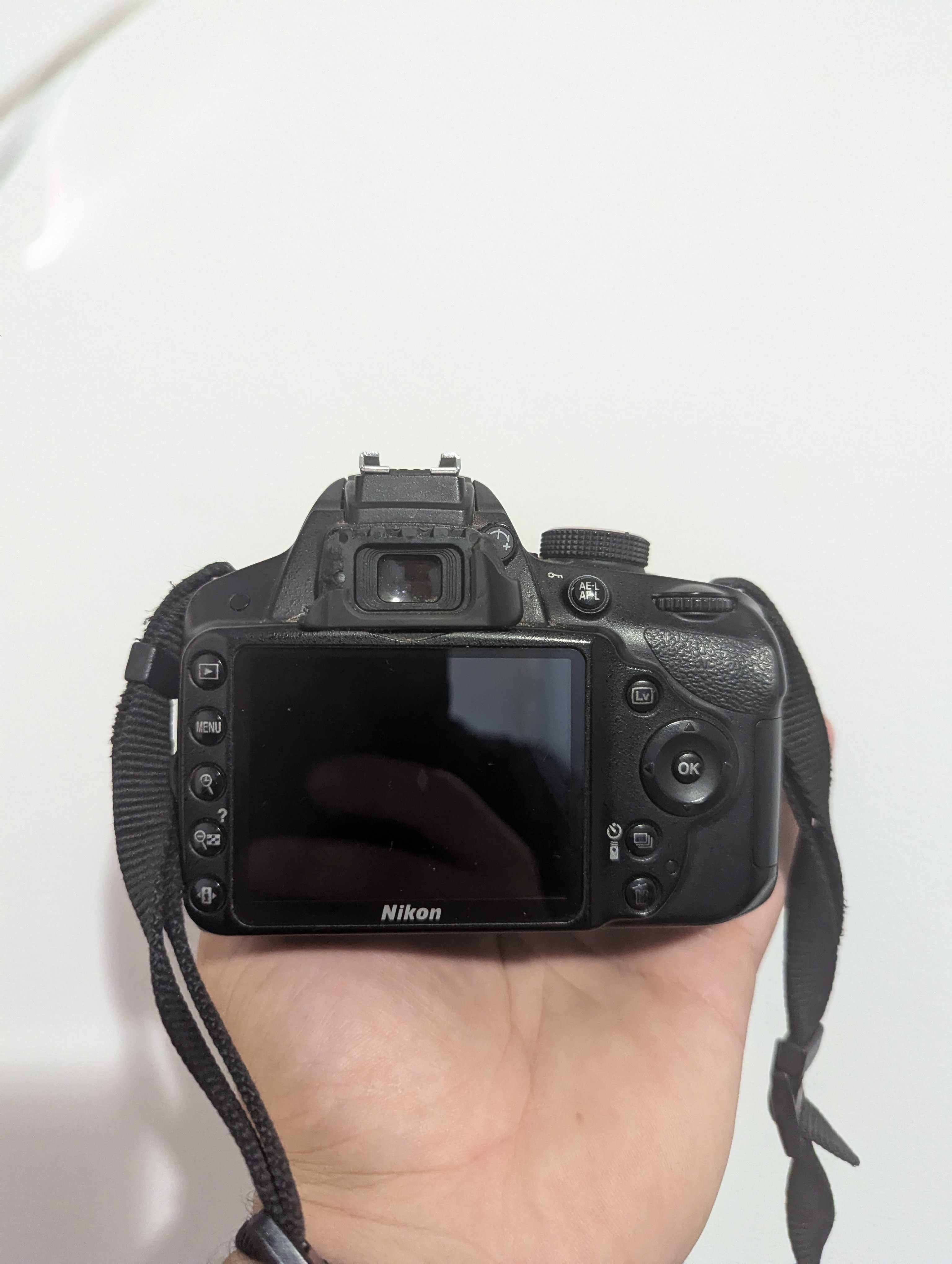 Nikon d3200 + obiectiv nikon 35mm f/1.8G | 50k cadre