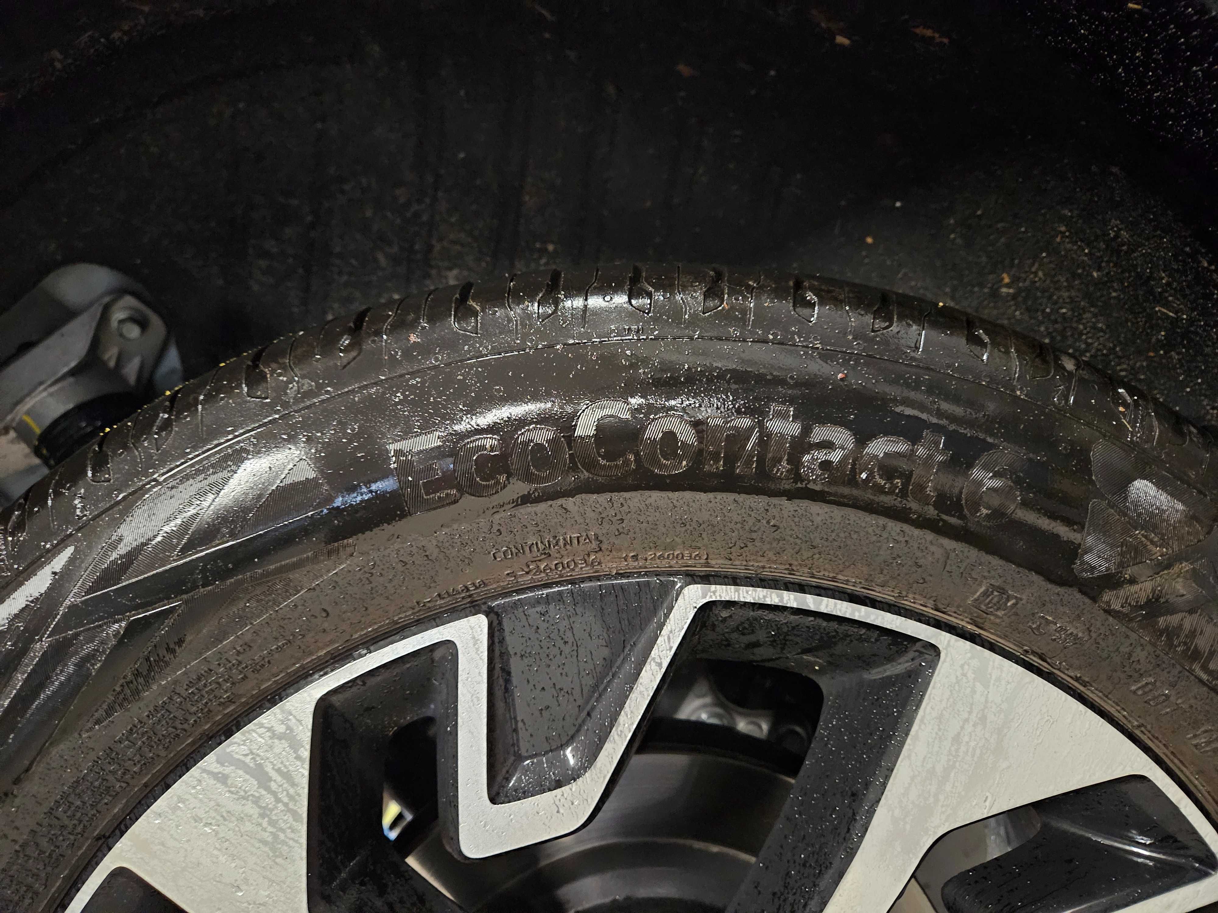 4 Anvelope 235/55 R18 vara