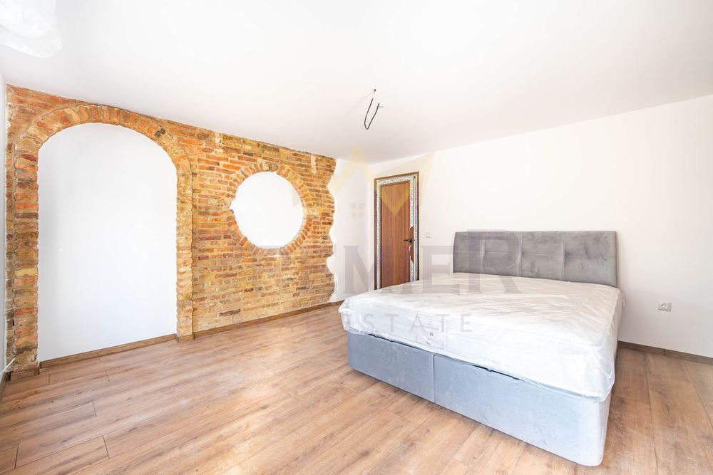 Продава се Четиристаен апартамент в Варна, Център - 214 кв.м за 2477 €/кв.м - Снимка #4