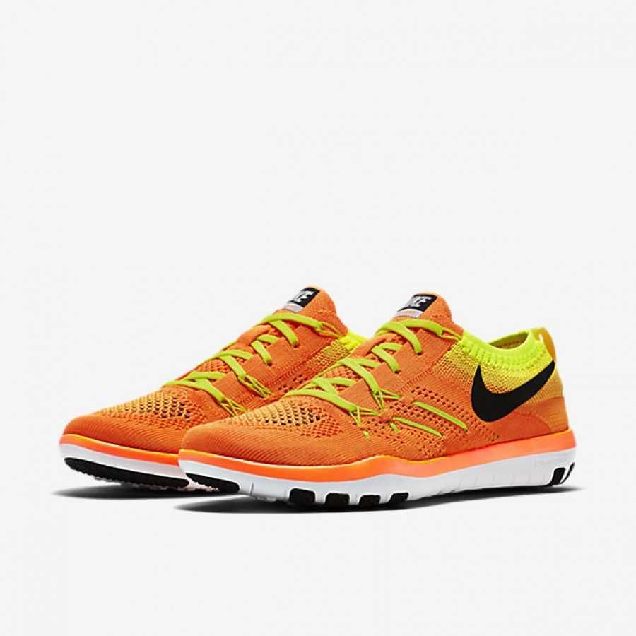 Оригинални дамски маратонки * NIKE FREE TR FOCUS *
