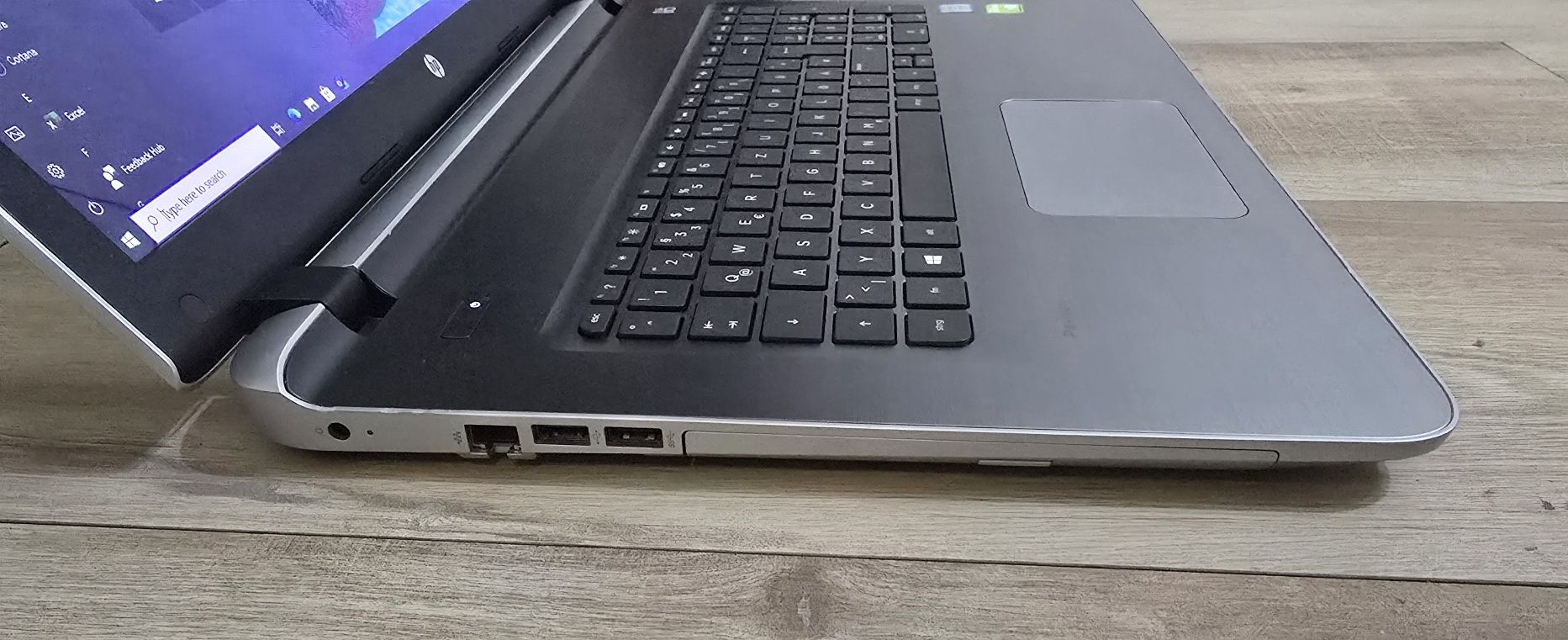 HP pavilion 17.3", i56200U, 1 TB SSD
