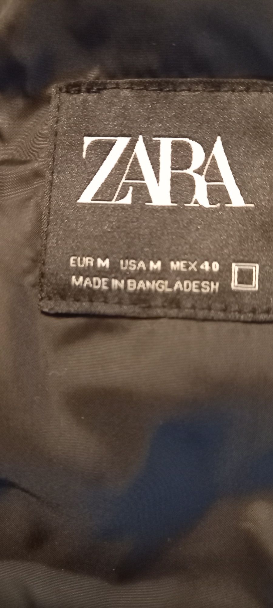 Куртка демесезонная фирмы ZARA черная